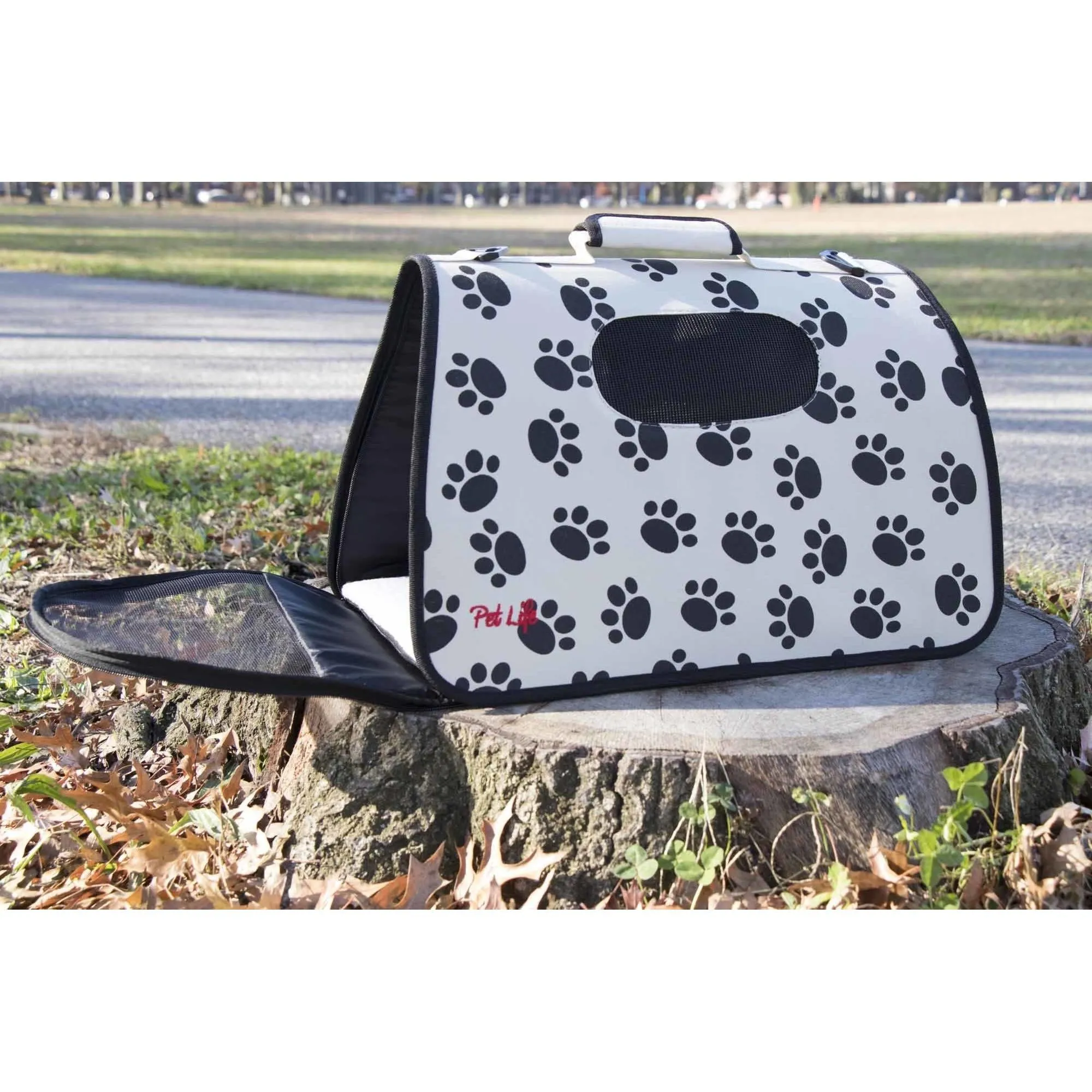 Airline approved folding pet carrier with leash holder and thermal insulation. Explorer