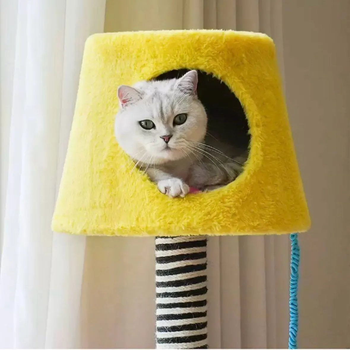ZEZE Modern Lamp Cat Tree